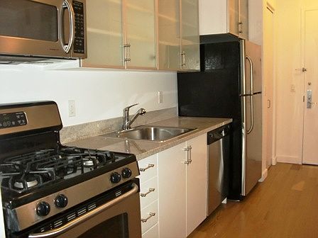 2nd image of 37 Wall St APT 10R