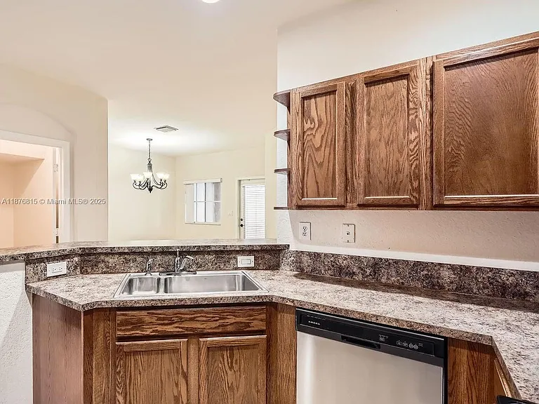 13945 SW 279th Ln #13945 — Photo 4