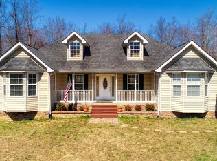 638 Robs Rd, Grimsley, TN 38565