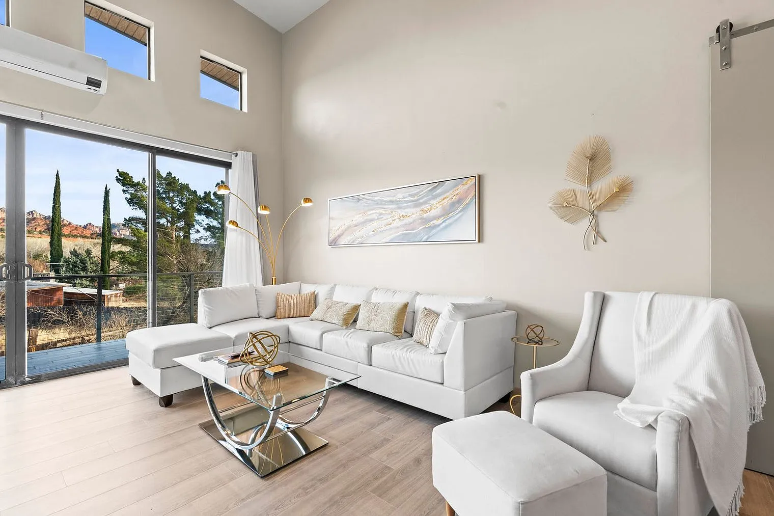 3 bed, 3.0 bath, 1689 sqft, $10,784 — Photo 1