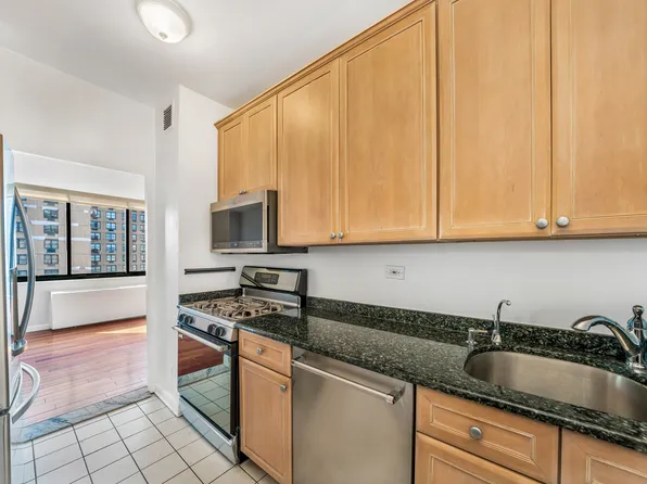 343 East 74th Street PH2A image 10 of 10