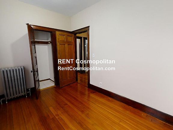 4th image of 33 Bellingham St #2