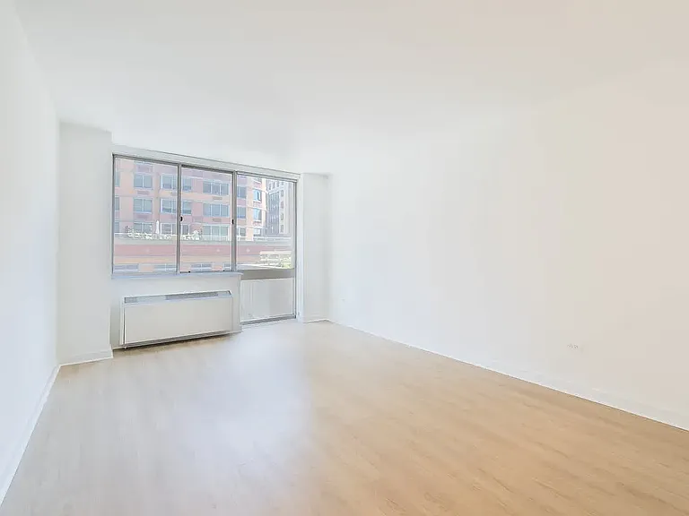 777 Avenue Of The Americas #27A — Photo 27