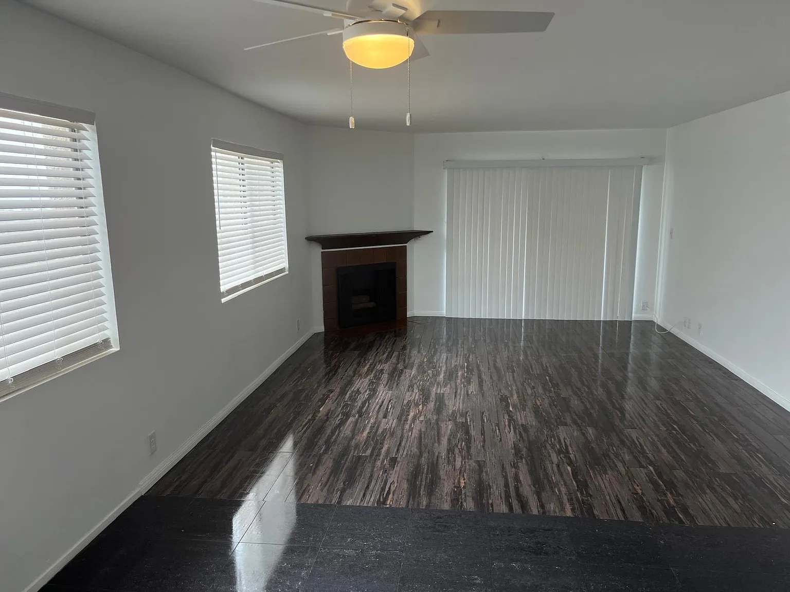 1460 E Willow St — Photo 3