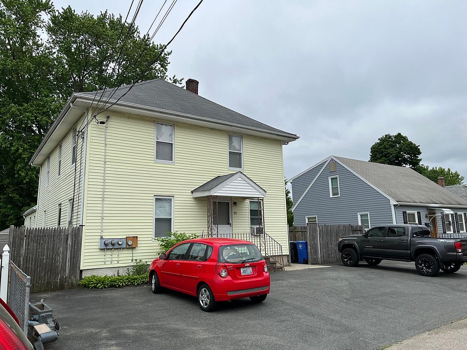 1st image of 90 Woodbury St #1