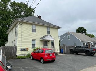 90 Woodbury St #1, Pawtucket, RI 02861