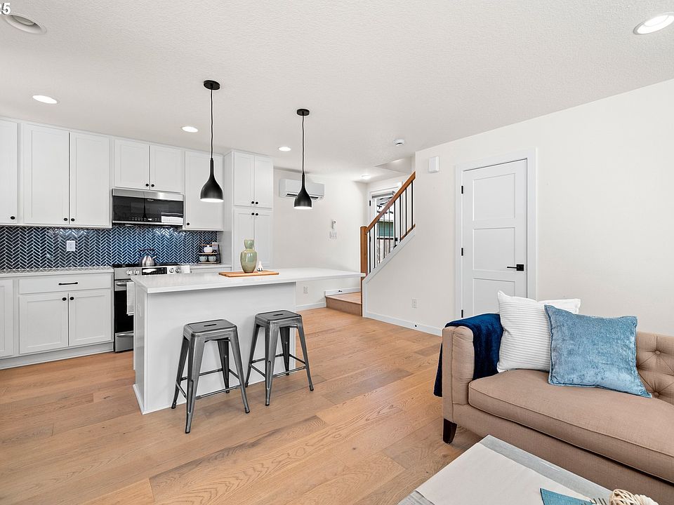 6505 SE Clatsop St #C, Portland, OR 97206 | Zillow