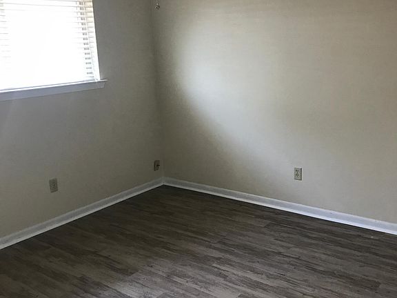 4th image of 3910 W Metairie Ave