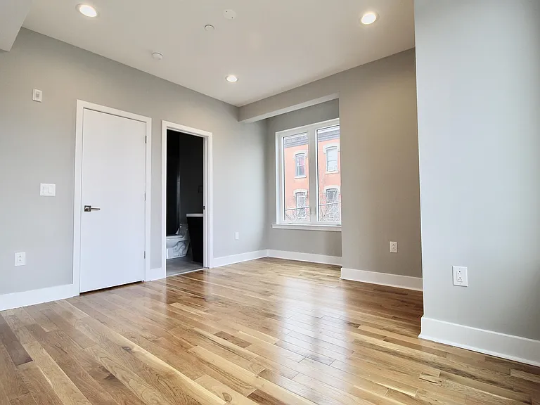 1642 Cambridge St #B — Photo 13
