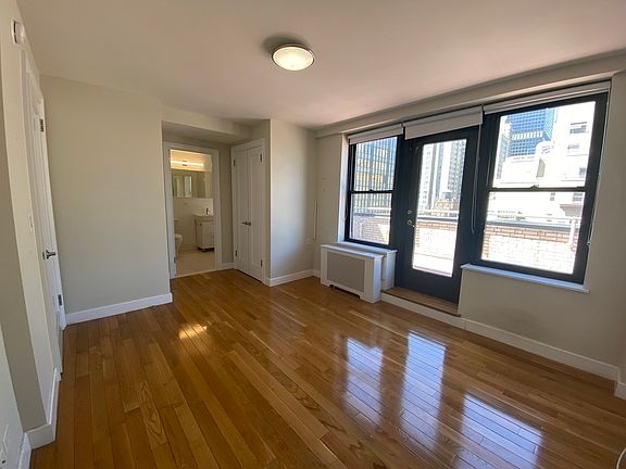 5th image of 400 E 57th St APT 19E
