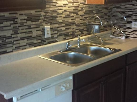 3rd image of 3900 W 115th Pl NE #3