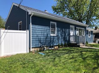 52 Atlantic Ave, Freeport, NY 11520