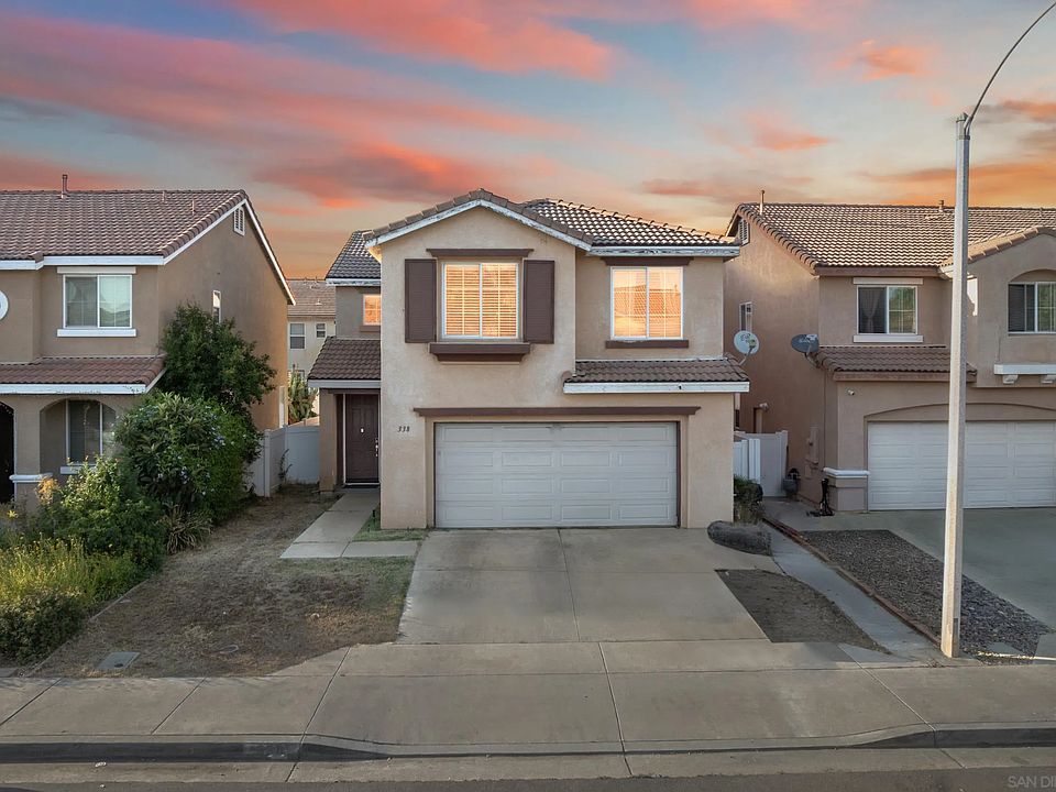 1st image of 338 Camino De La Luna