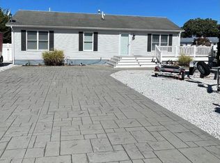 24 Hollywood Blvd S, Forked River, NJ 08731