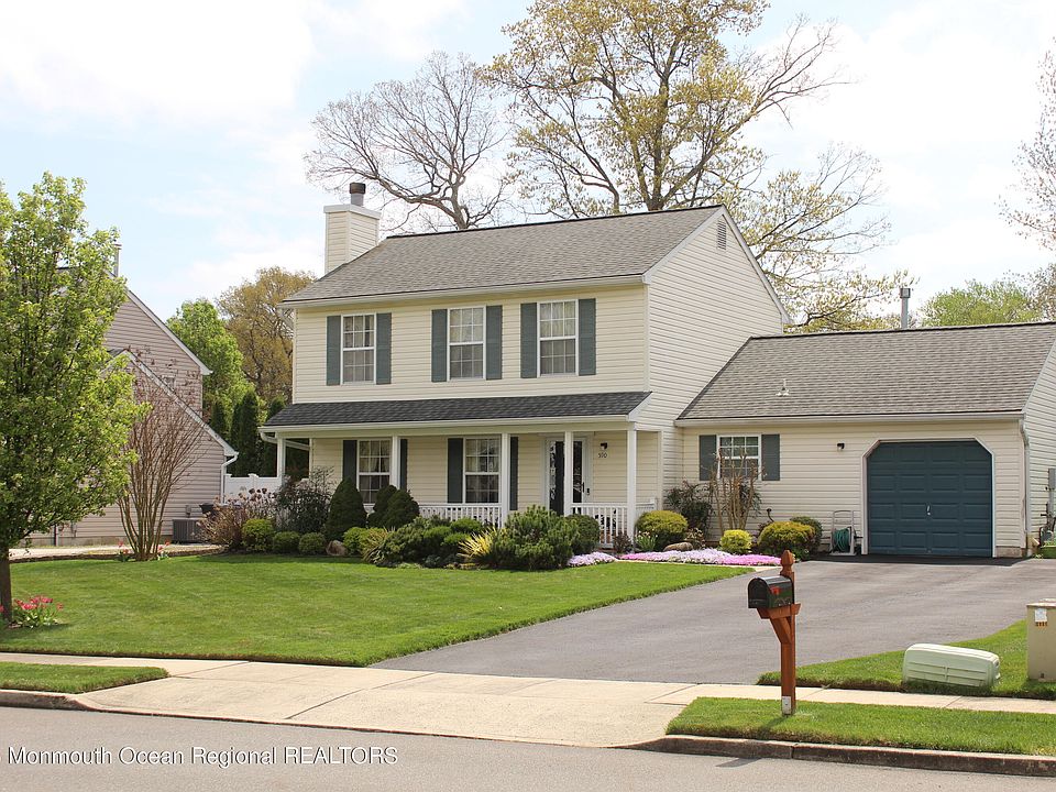 1st image of 590 Loxley Drive