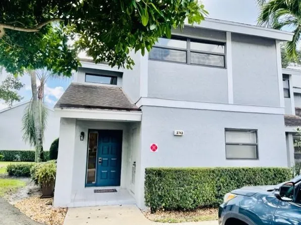 2743 NW 42nd Avenue, Coconut Creek, FL 33066
