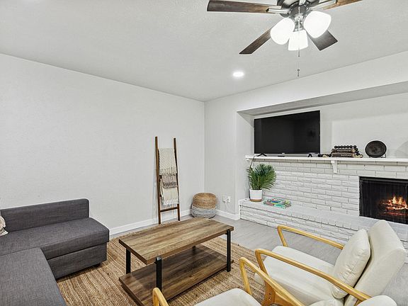 2nd image of 5133 Bartlett Dr