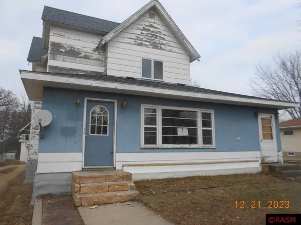 621 E Humphrey St, Lake Crystal, MN 56055