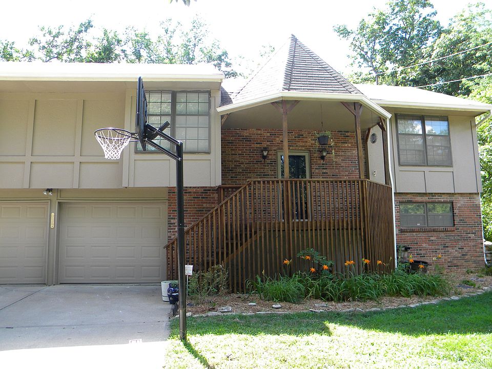 1st image of 648 Sheidley Ave