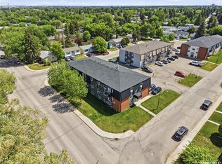 115 Acadia Dr #7, Saskatoon, SK S7H4T8