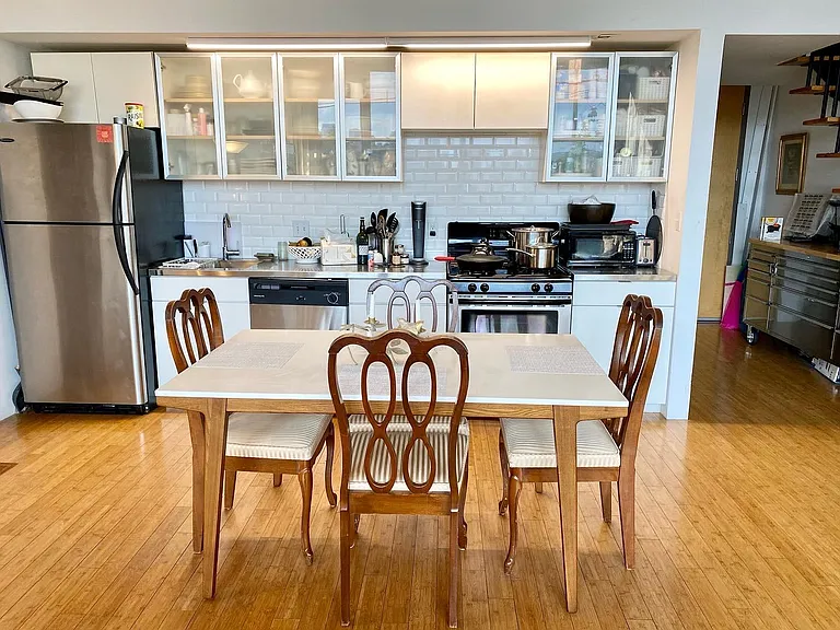 156 Porter St #212 — Photo 5