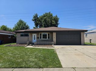 28423 Flanders Ave, Warren, MI 48088