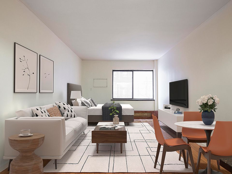 1st image of 7 E 32nd St