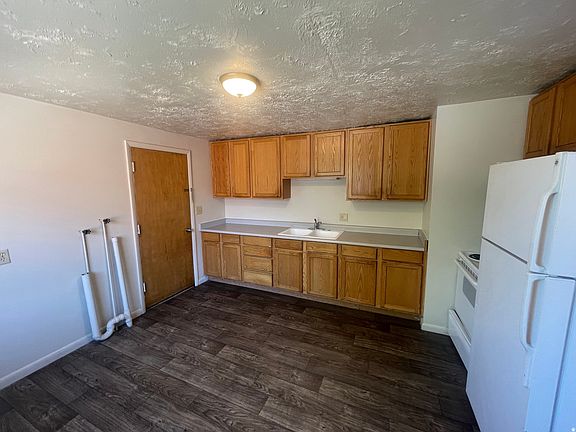 3rd image of 1131 W Arapahoe Ave