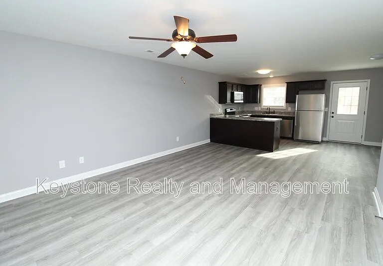 1725 Manning Dr #3 — Photo 3