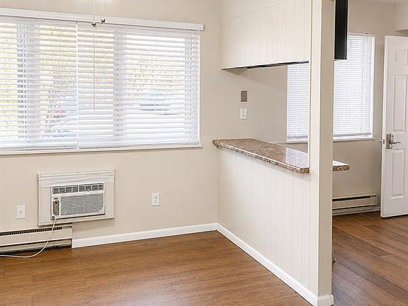5th image of 7551 Hazelcrest Dr APT A