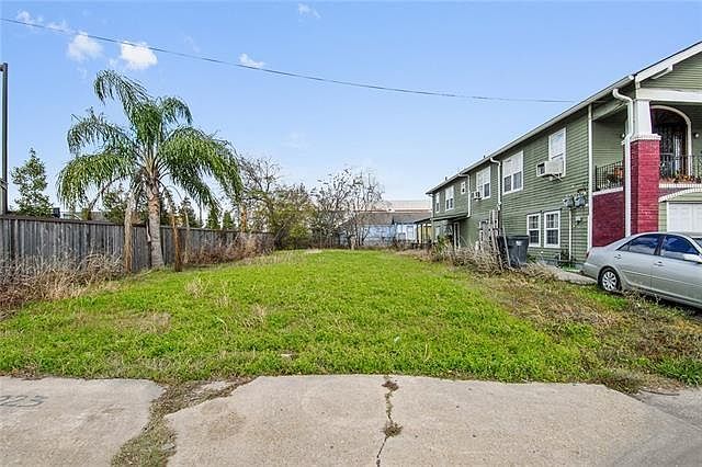 1st image of 3923 N Robertson St