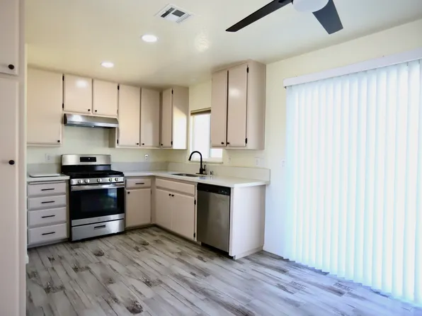 15731 Apple Valley Rd APT C, Apple Valley, CA 92307