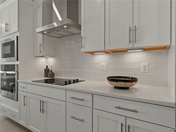 5th image of 809 Birchwood Hill Pl Unit B