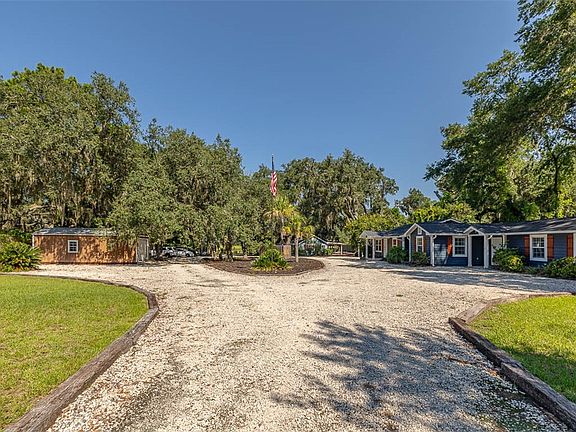 4th image of 116 Burnett Rd #A-b