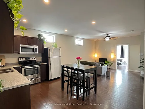 19 Toronto St N #1 Photo 1