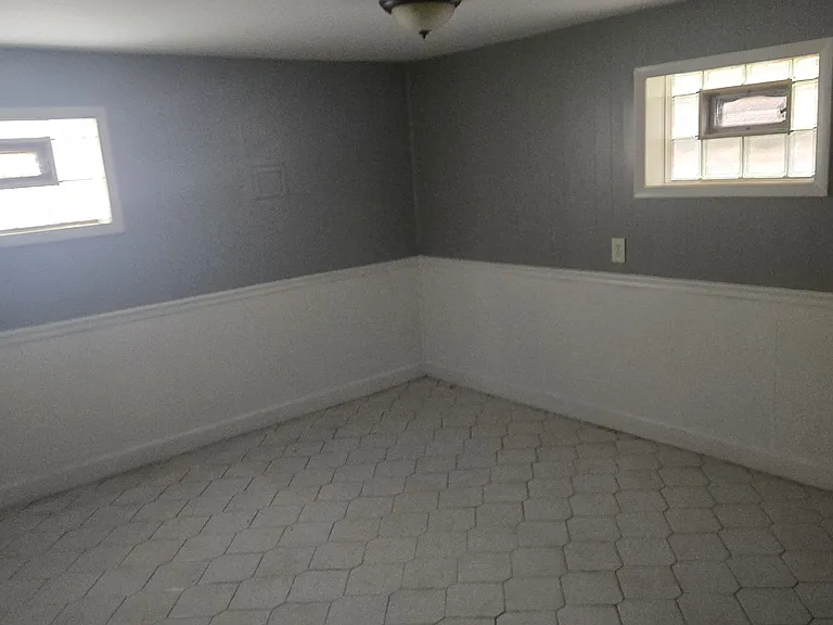 9304 S Lowe Ave — Photo 10