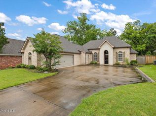 210 Penny Ln, Brandon, MS 39042