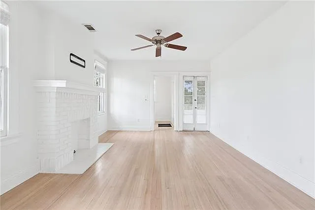 2036 Robert St — Photo 2