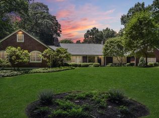 75 Louises Ln, New Canaan, CT 06840