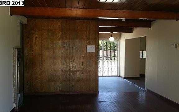 2nd image of 71 Christine Ct