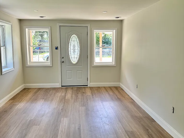 115 Elderberry Ave — Photo 4