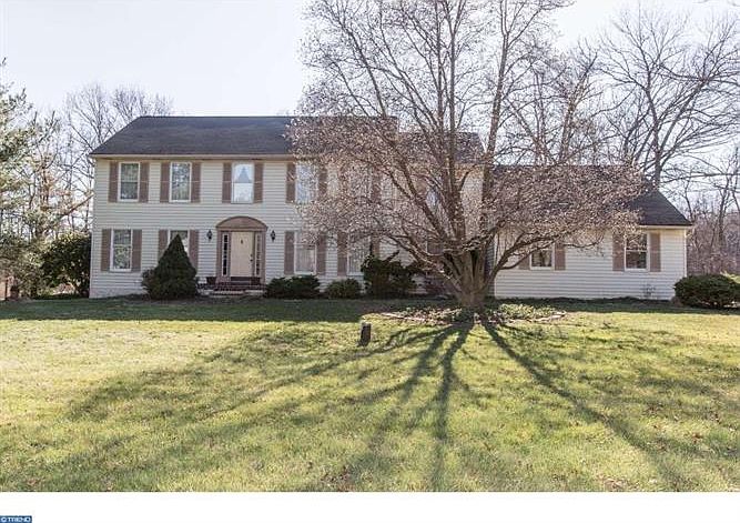 1st image of 221 Whitestone Dr