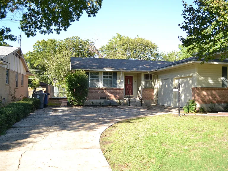 2639 Globe Ave — Photo 27