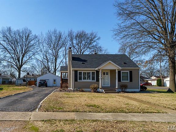 2nd image of 1802 Bremen Ave