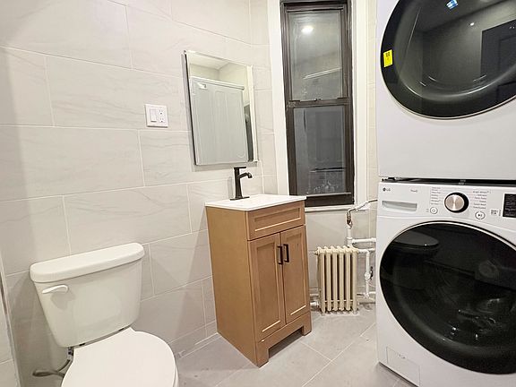 3rd image of 670 4th Ave APT 2