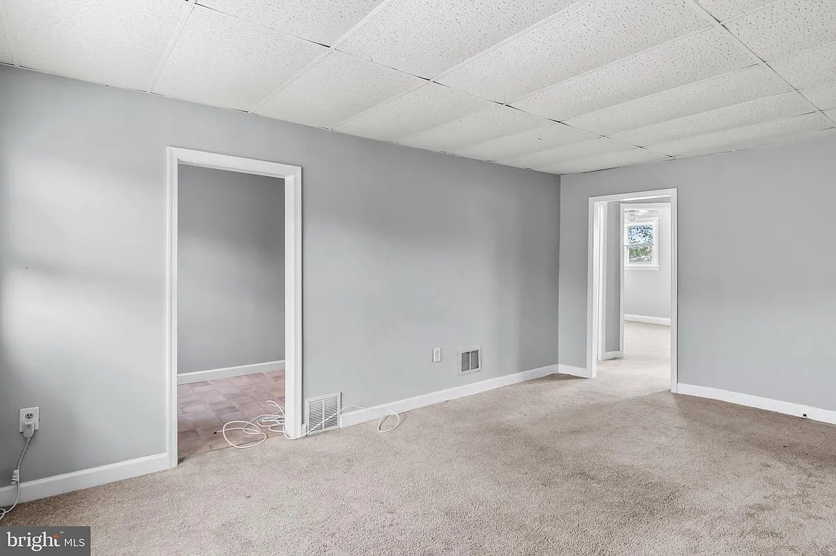 Building Photo - 1411 Filbert St #2