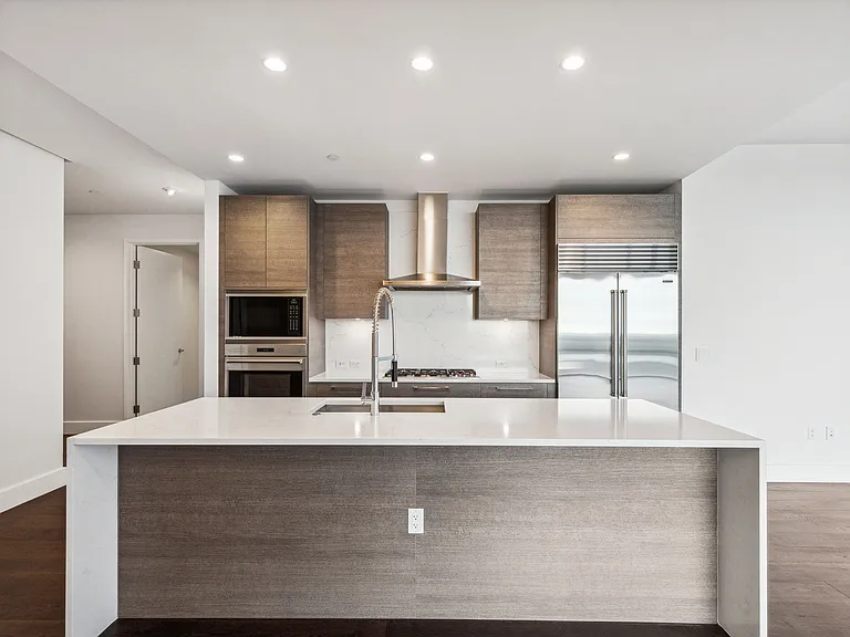 7901 Windrose Ave #1006 — Photo 7