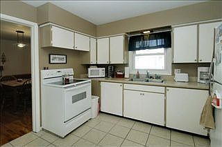 5th image of 1705 Sheridan Dr