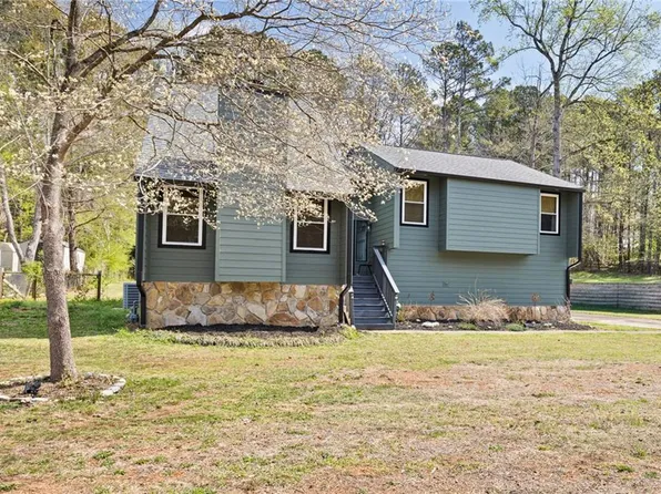 6748 Galts Ferry Rd, Acworth, GA 30102