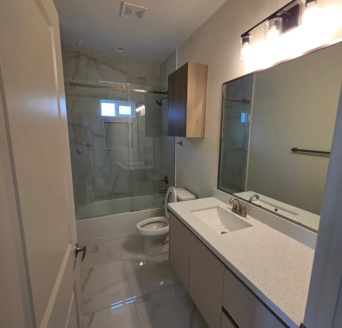 1807 West Violet Drive - 2 — Photo 2